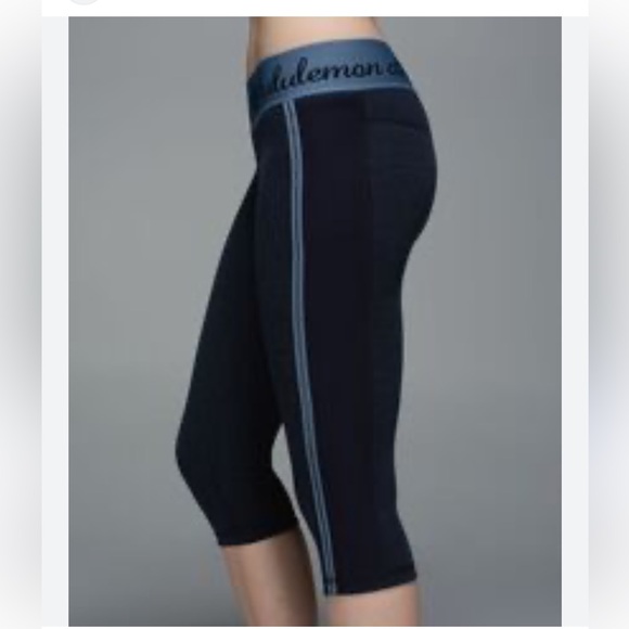 lululemon athletica Navy Blue Leggings, size 6 - Picture 11 of 11